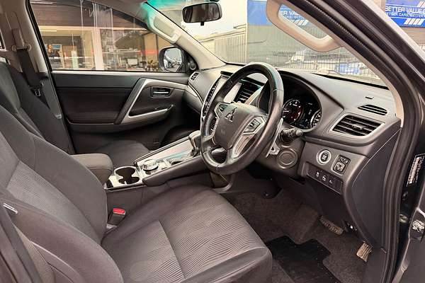 2021 Mitsubishi Pajero Sport GLX QF thumb-14