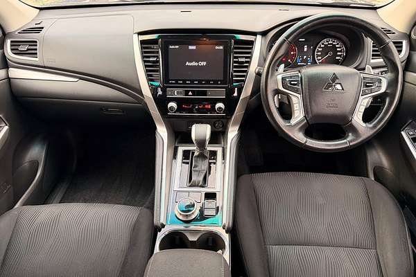2021 Mitsubishi Pajero Sport GLX QF thumb-15