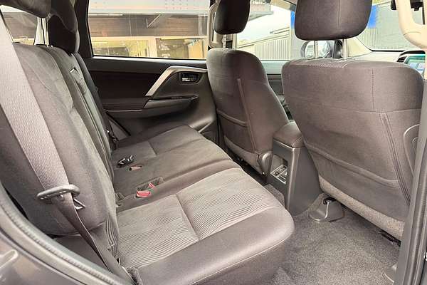 2021 Mitsubishi Pajero Sport GLX QF thumb-26