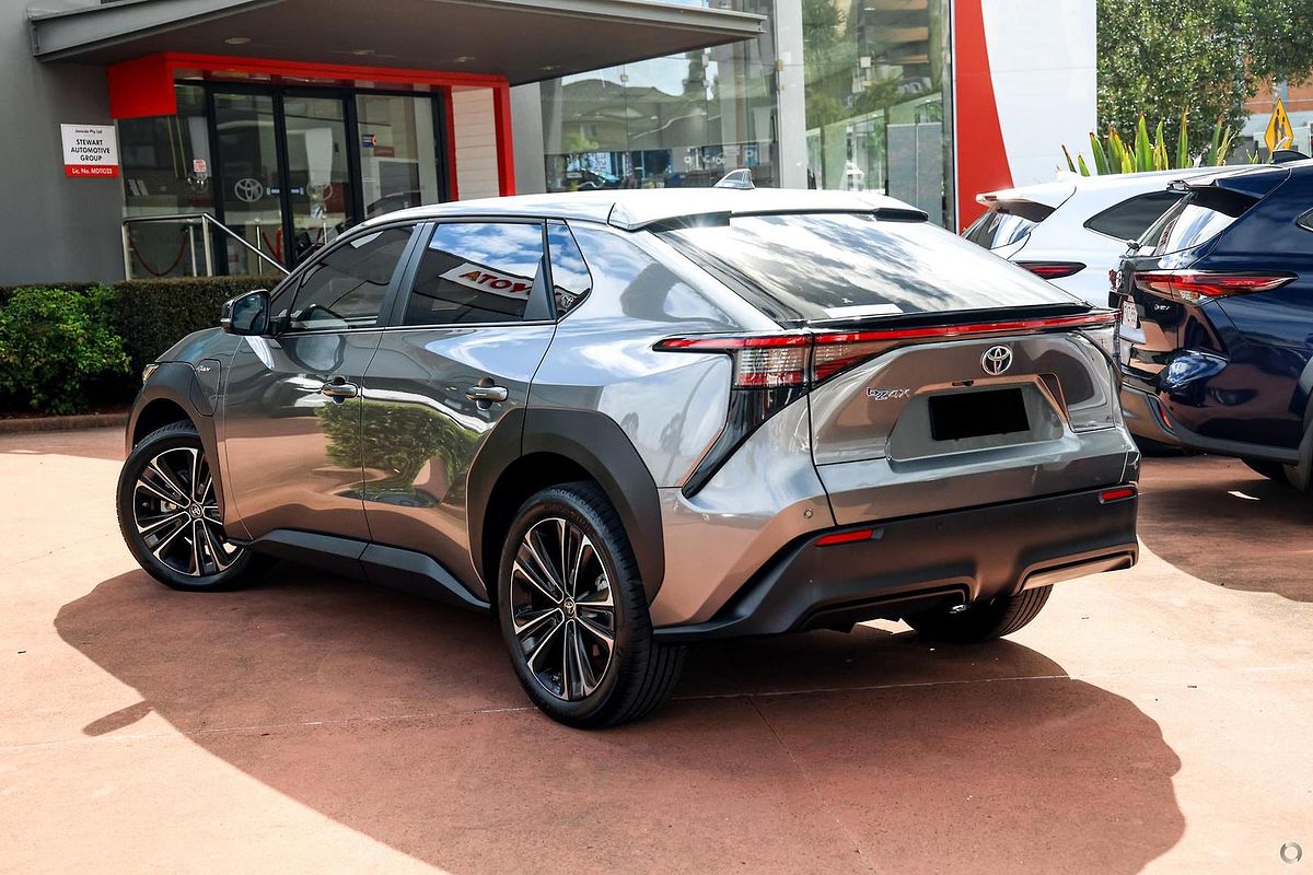 2024 Toyota bZ4X XEAM10R
