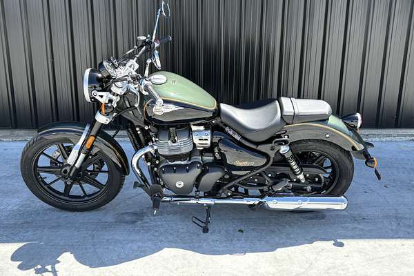 2026 Royal Enfield SUPER METEOR - INTERSTELLAR GREEN