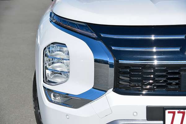 2025 Mitsubishi Outlander LS ZM thumb-1