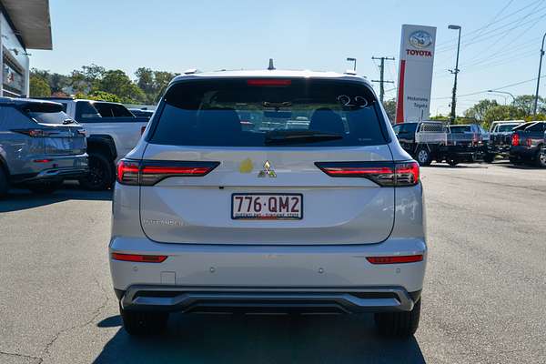 2025 Mitsubishi Outlander LS ZM thumb-6