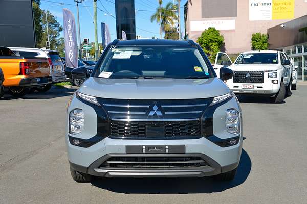 2025 Mitsubishi Outlander LS ZM thumb-2