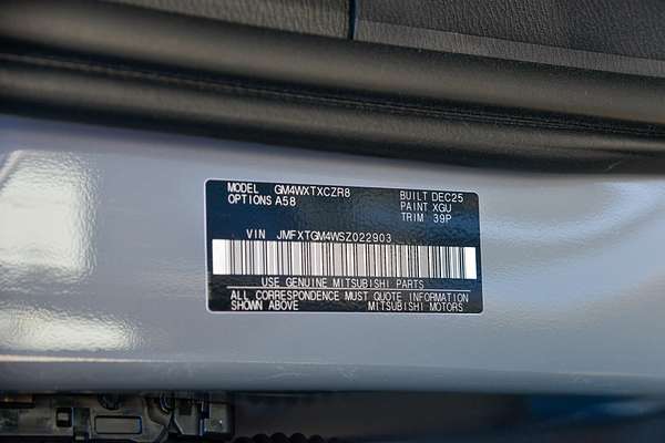 2025 Mitsubishi Outlander LS ZM thumb-21