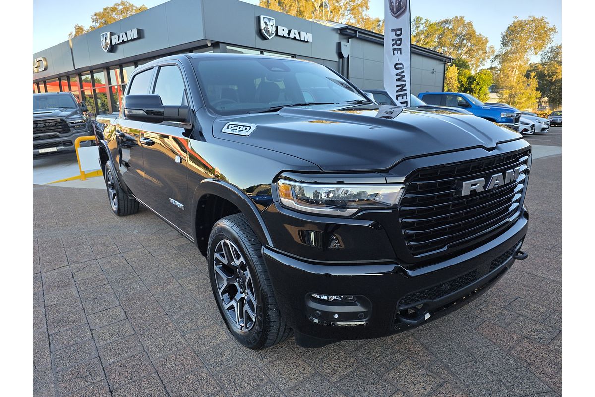 2025 RAM 1500 Laramie Sport Hurricane SO RamBox DT 4X4 SWB