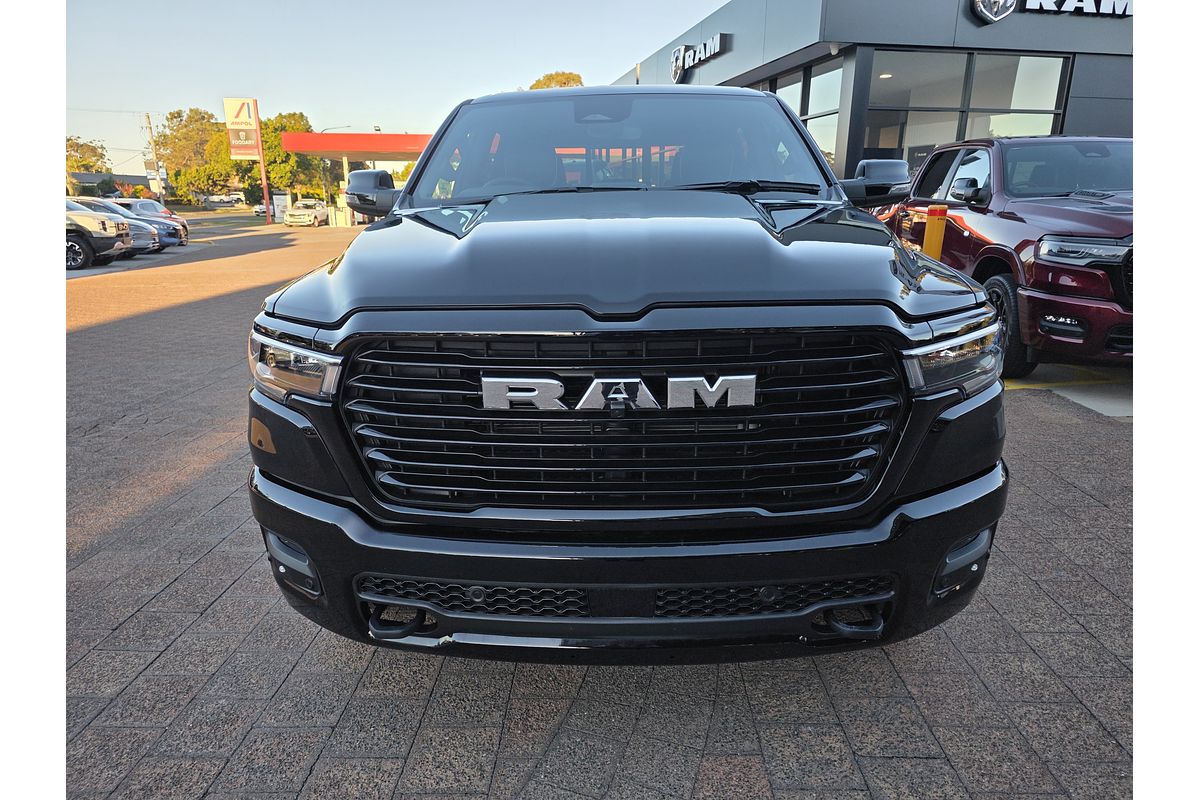 2025 RAM 1500 Laramie Sport Hurricane SO RamBox DT 4X4 SWB