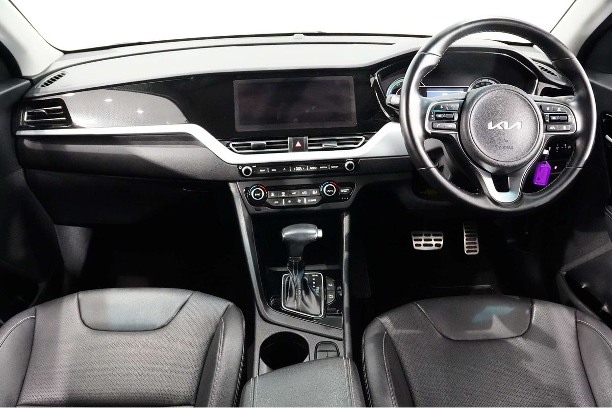 2022 Kia Niro Hybrid Sport DE