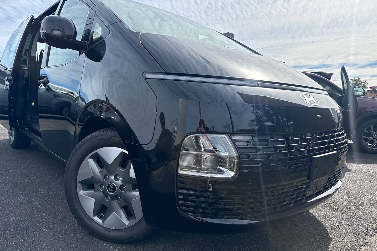 2025 Hyundai STARIA US4.V3