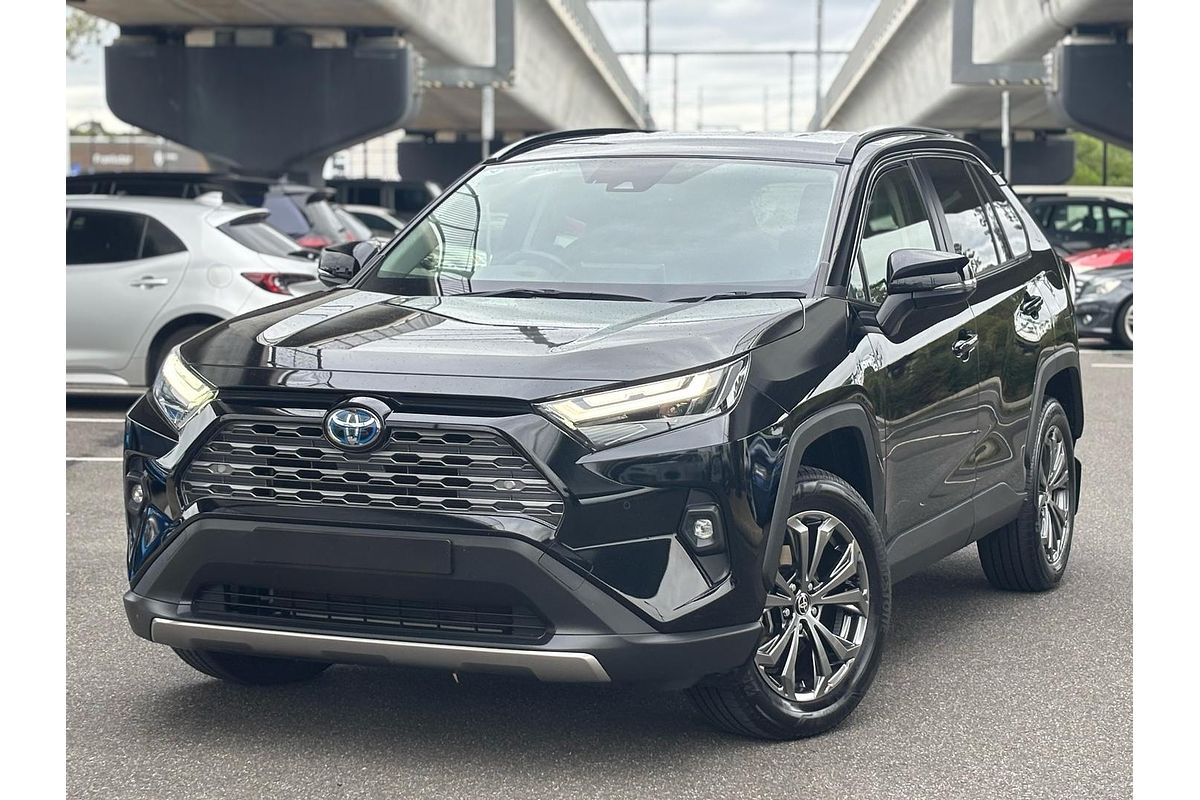 2024 Toyota RAV4 GXL AXAH52R