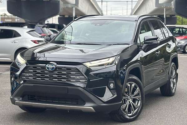 2024 Toyota RAV4 GXL AXAH52R