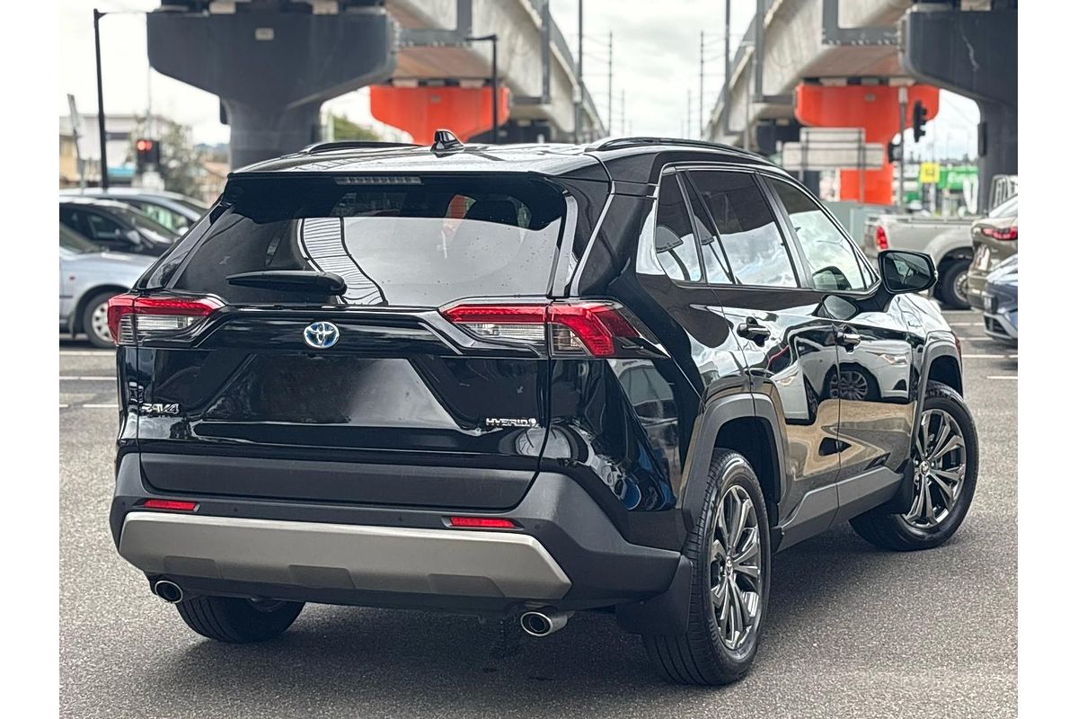 2024 Toyota RAV4 GXL AXAH52R