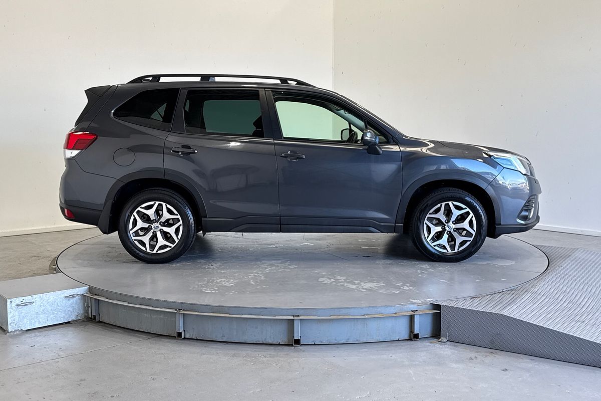 2023 Subaru Forester 2.5i S5
