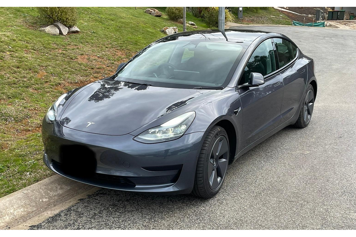 2023 Tesla Model 3 Rear-Wheel Drive
