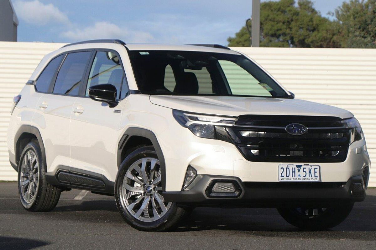 2026 Subaru Forester Hybrid Touring S6