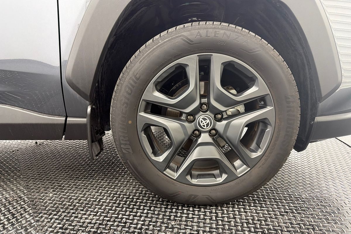 2025 Toyota RAV4 Edge AXAH54R