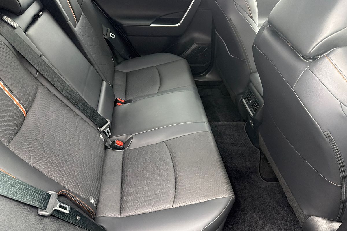 2025 Toyota RAV4 Edge AXAH54R