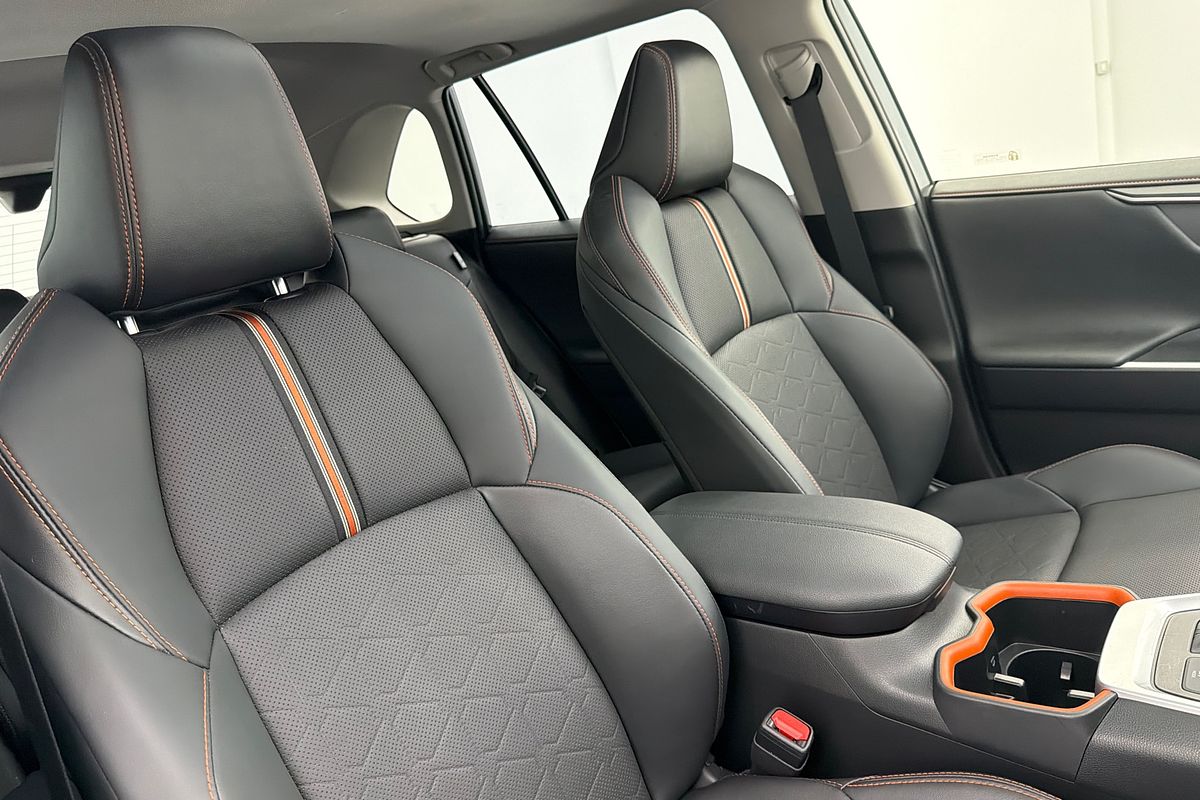 2025 Toyota RAV4 Edge AXAH54R