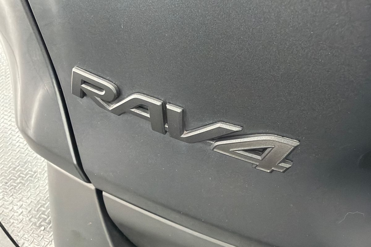 2025 Toyota RAV4 Edge AXAH54R
