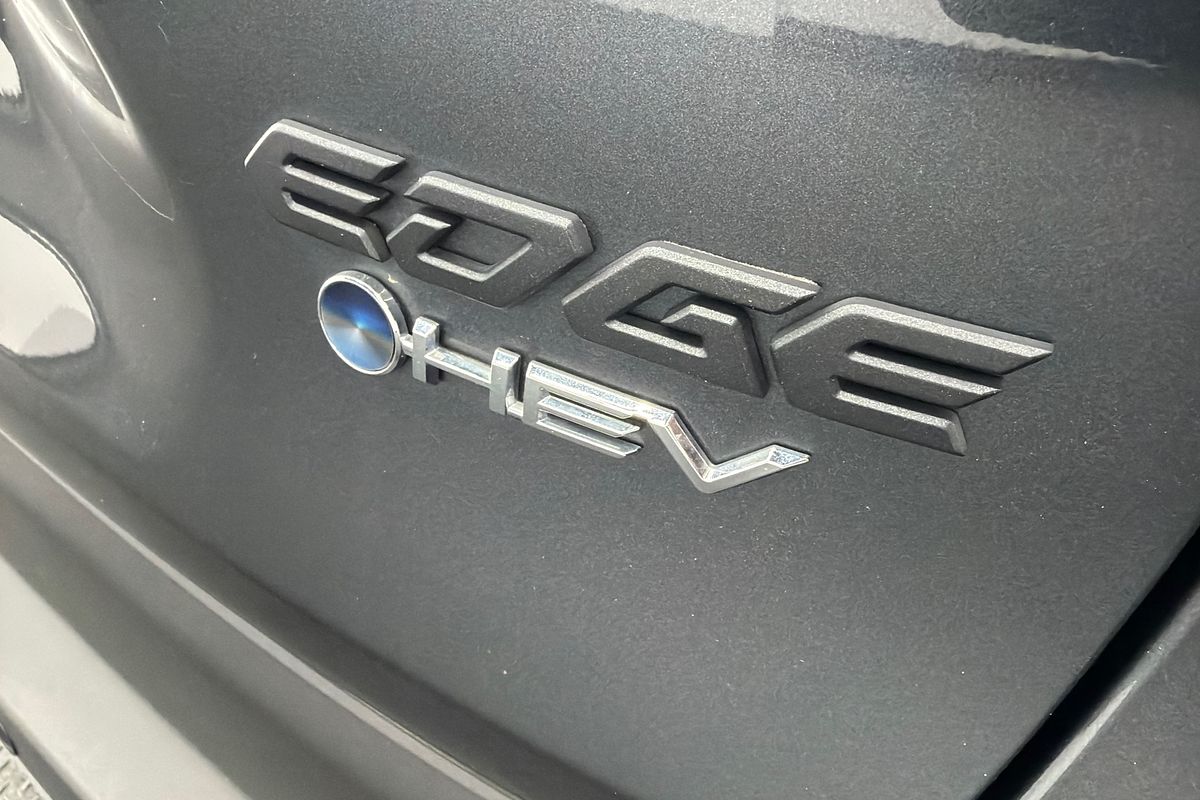 2025 Toyota RAV4 Edge AXAH54R