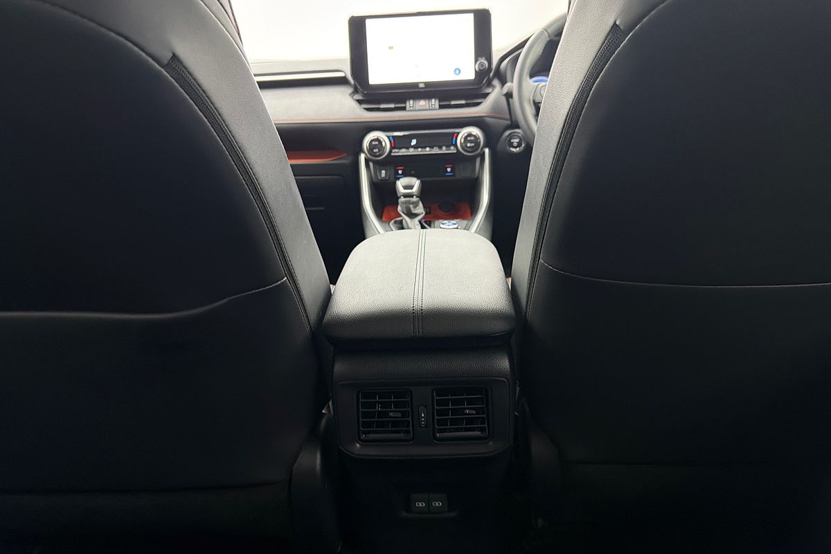 2025 Toyota RAV4 Edge AXAH54R