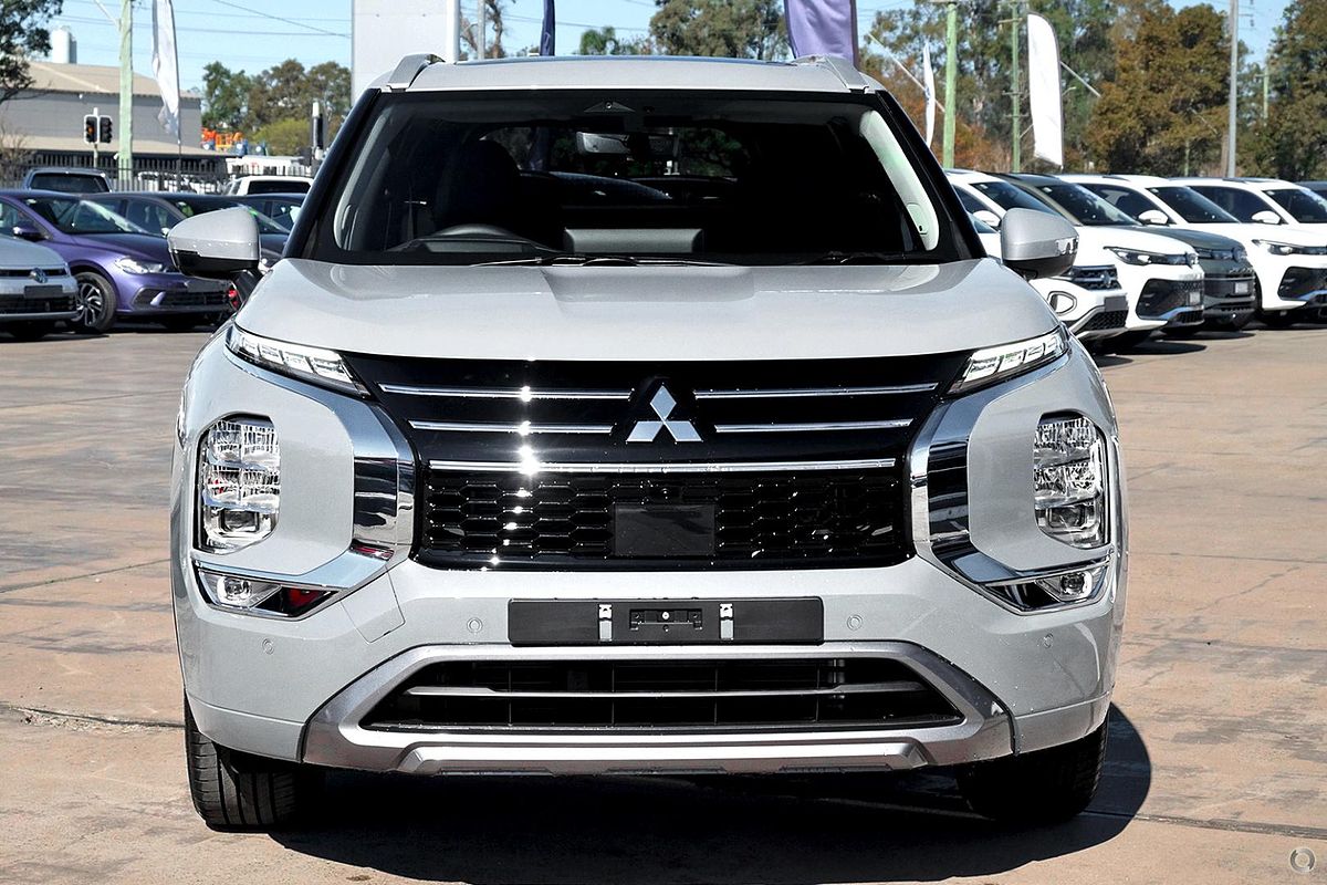 2026 Mitsubishi Outlander Exceed ZM