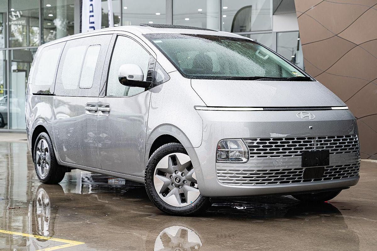 2026 Hyundai STARIA US4.V4