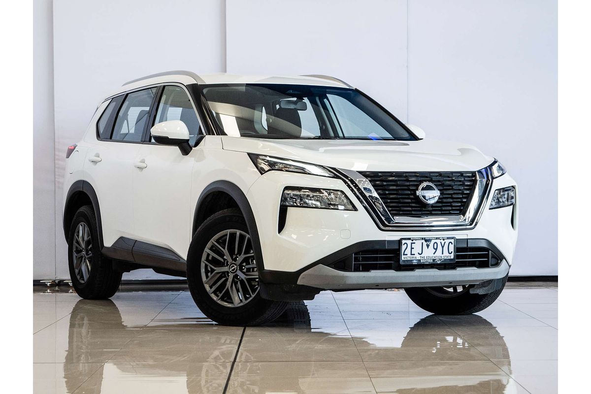 2025 Nissan X-TRAIL ST T33