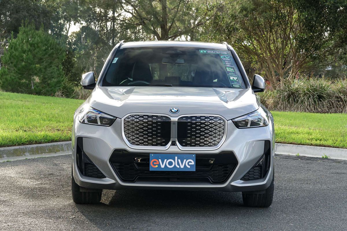 2024 BMW iX1 xDrive30 M Sport U11