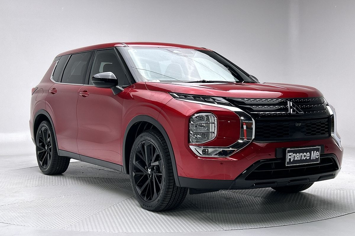2023 Mitsubishi Outlander LS Black Edition ZM