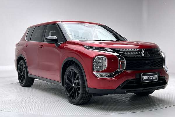 2023 Mitsubishi Outlander LS Black Edition ZM