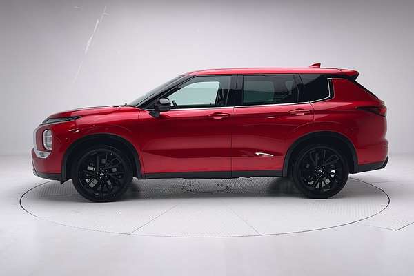 2023 Mitsubishi Outlander LS Black Edition ZM thumb-4