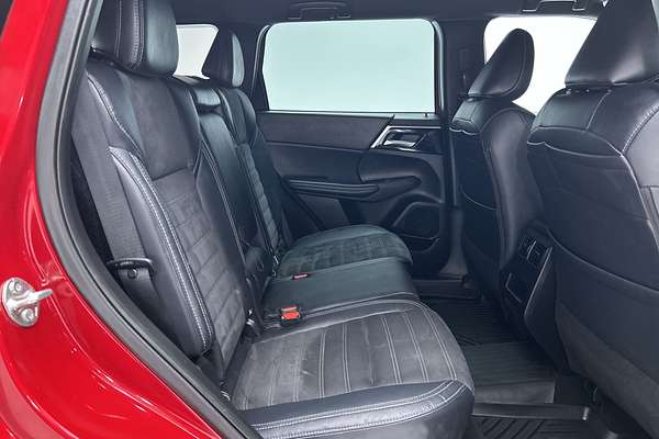 2023 Mitsubishi Outlander LS Black Edition ZM thumb-11