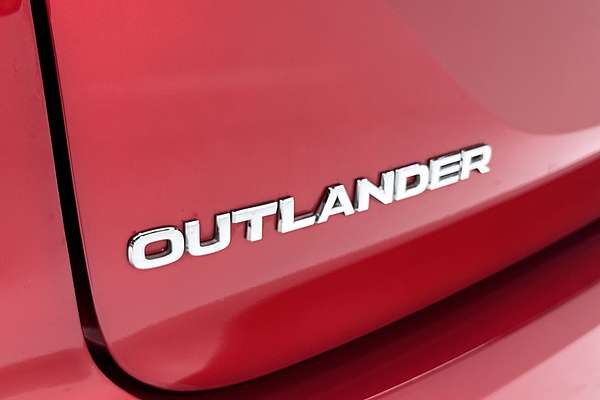 2023 Mitsubishi Outlander LS Black Edition ZM thumb-21