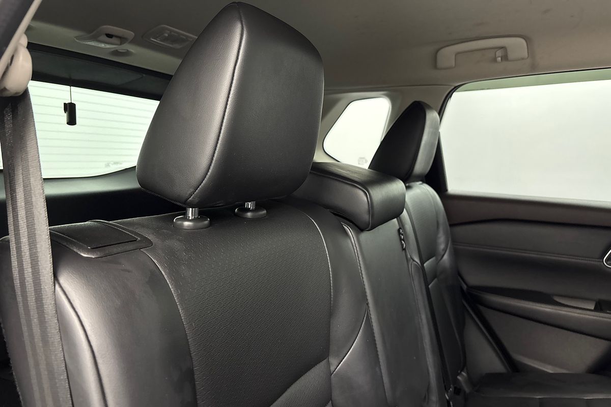 2022 Nissan X-TRAIL ST-L T32