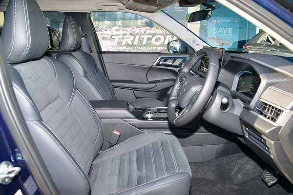 2025 Mitsubishi Outlander Aspire ZM thumb-9