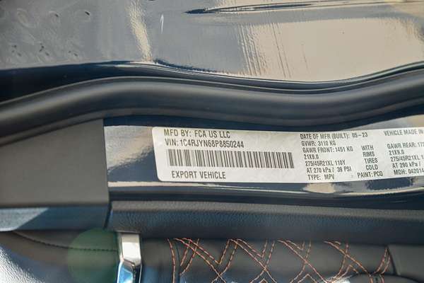 2023 Jeep Grand Cherokee Summit Reserve 4xe WL thumb-23