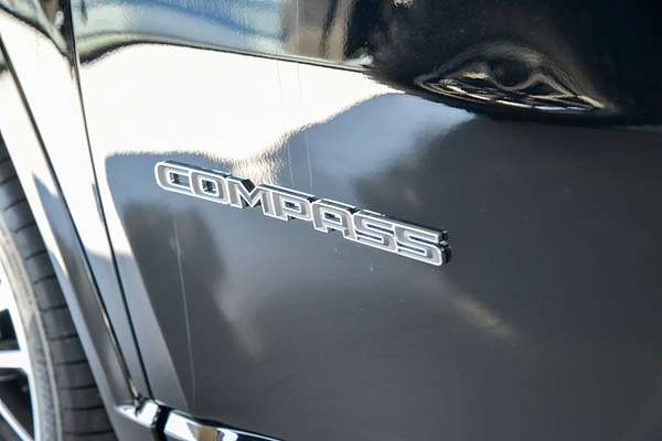 2025 Jeep Compass Limited e-Hybrid MV thumb-22
