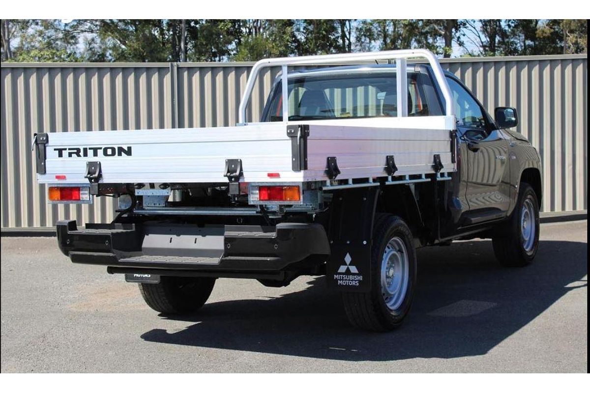 2026 Mitsubishi Triton GLX MV 4X4