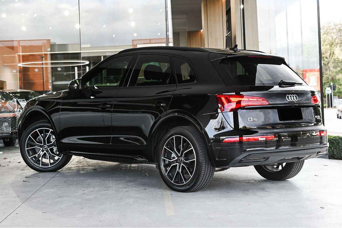 2023 Audi Q5 40 TDI FY