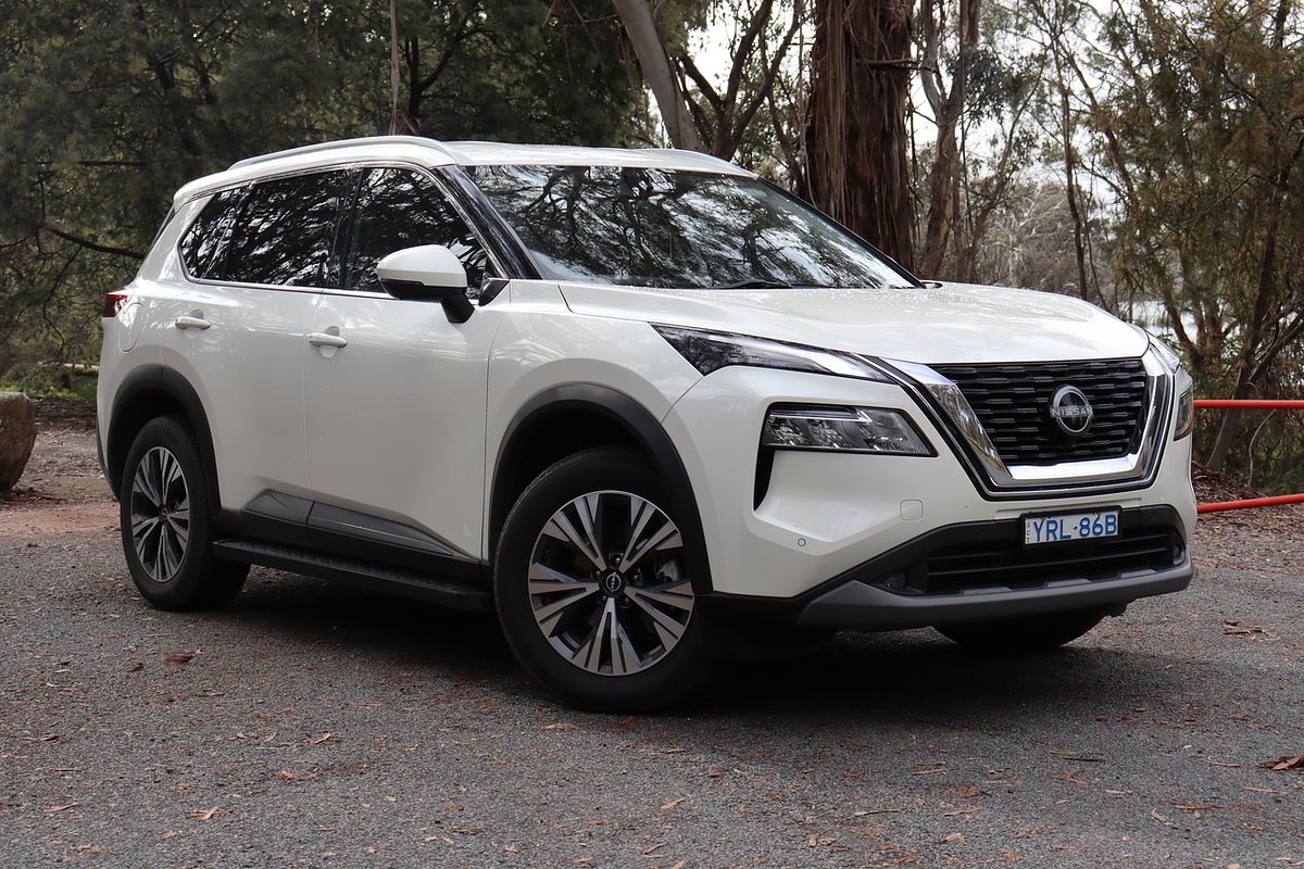 2024 Nissan X-TRAIL ST-L T33