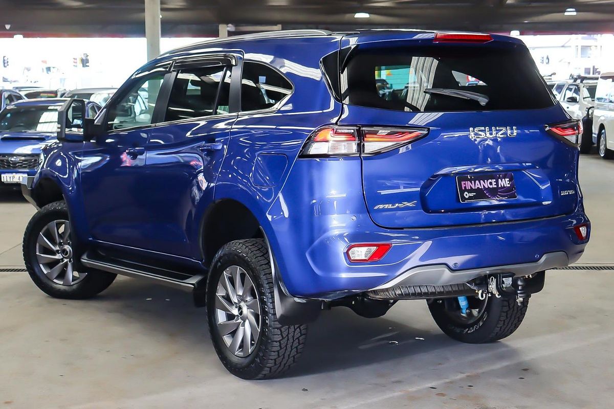 2022 Isuzu MU-X LS-U