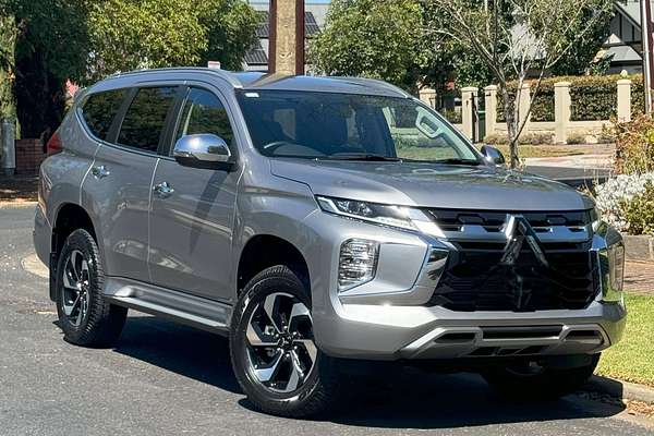 2024 Mitsubishi Pajero Sport GLS QG