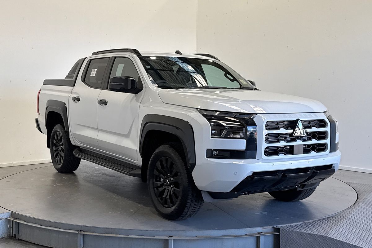 2026 Mitsubishi Triton GSR MV 4X4