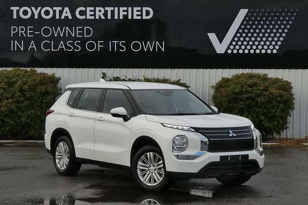 2024 Mitsubishi Outlander ES ZM