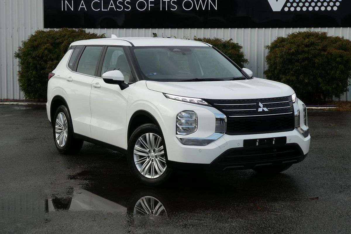 2024 Mitsubishi Outlander ES ZM