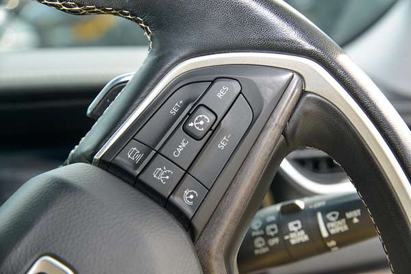 2022 Jeep Grand Cherokee L Limited WL thumb-16