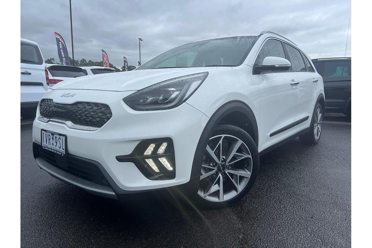 2022 Kia Niro Hybrid Sport DE
