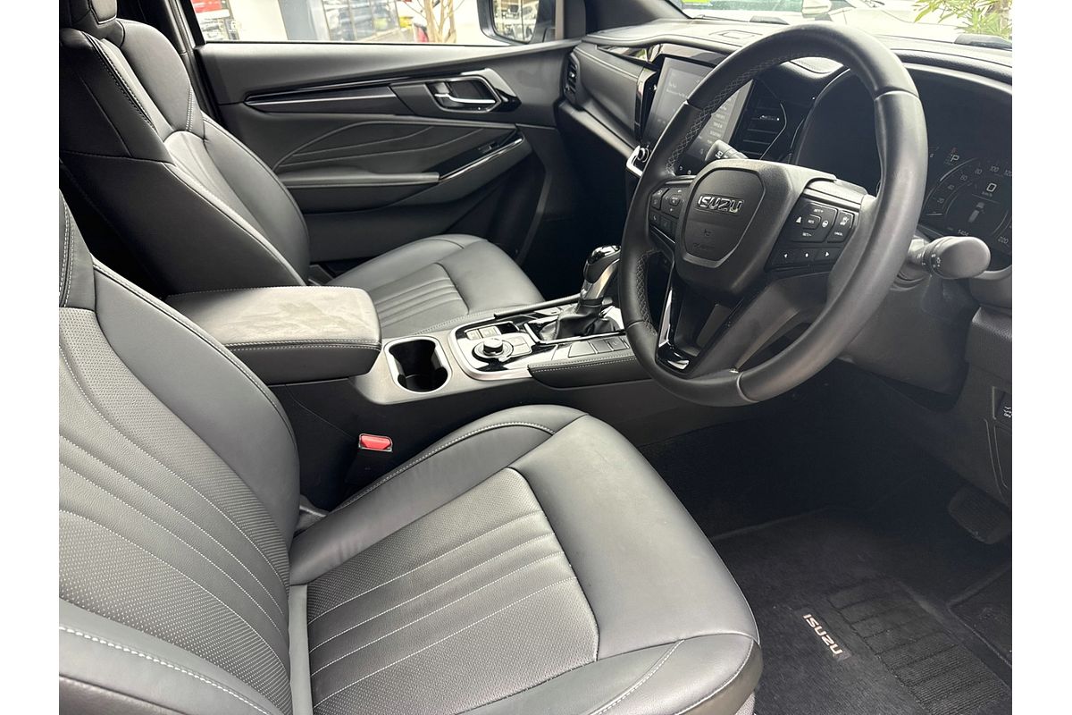 2025 Isuzu MU-X LS-T image 13