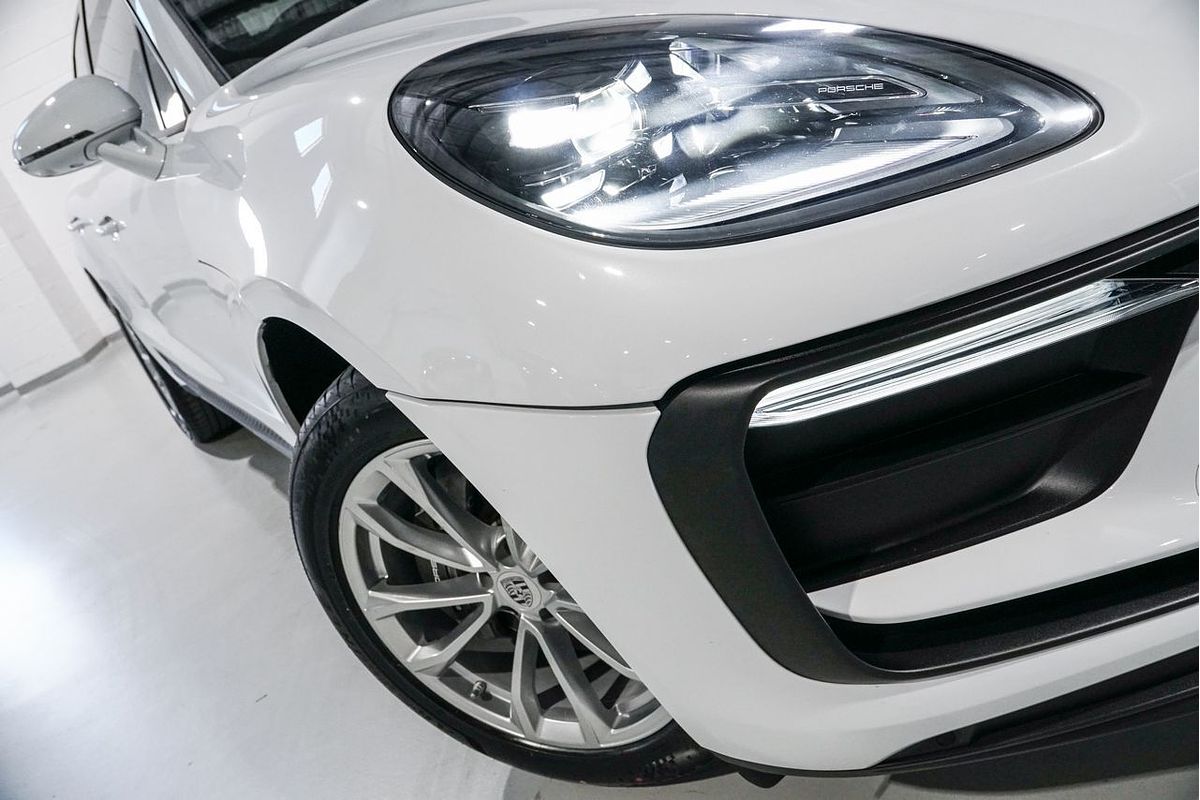 2022 Porsche Macan 95B